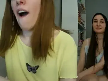 Summerbluesky  live sex cam