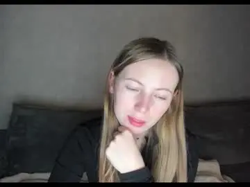 Tixxxy  live sex cam