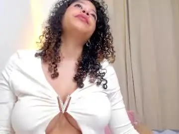 Vixenia  live sex cam