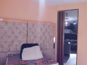 _luisasmith23  live sex cam