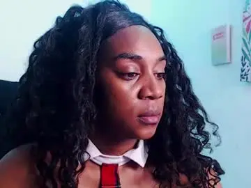 Aishaowens  live sex cam