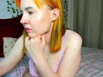 Aloelily  live sex cam