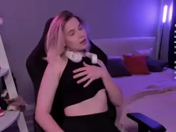 Imnotmia  live sex cam