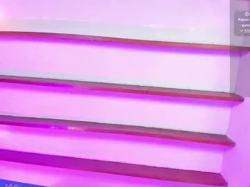 Issa_clark01  live sex cam