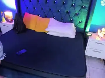 Issa_clark01  live sex cam