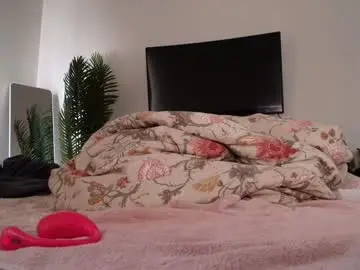 Juicyshow  live sex cam