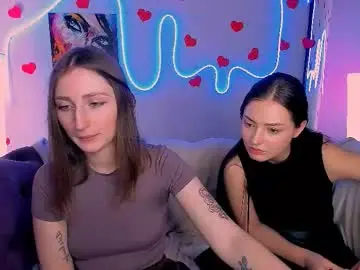 Kira_kisses_  live sex cam