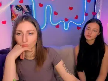 Kira_kisses_  live sex cam