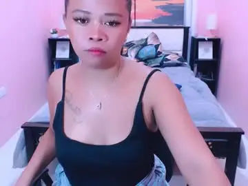Kittyklara  live sex cam