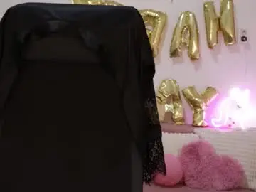 Littlestellaspark  live sex cam