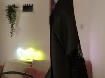 Littlestellaspark  live sex cam