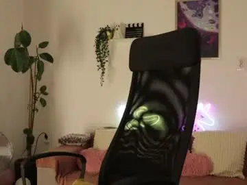 Littlestellaspark  live sex cam
