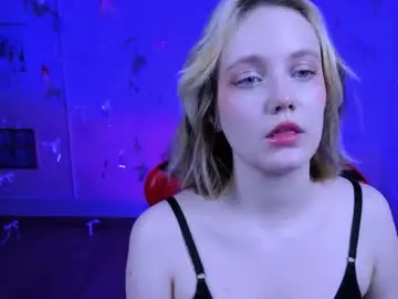 Madeline_doll  live sex cam