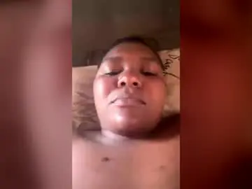 Murunzi21  live sex cam