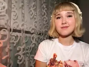 Pofiolina  live sex cam