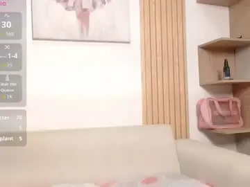 Queen_adhara  live sex cam