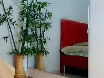Rebeca_tunez  live sex cam