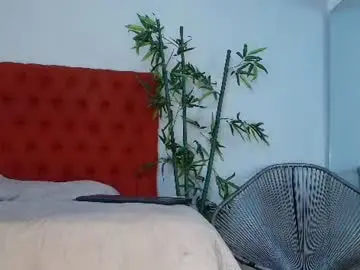 Rebeca_tunez  live sex cam
