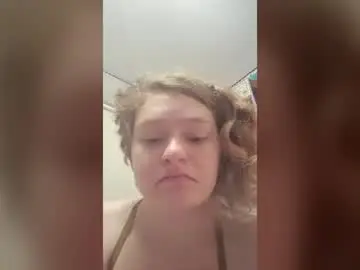 Topazjuills  live sex cam