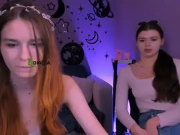 Angie_foxy  live sex cam