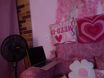 Daphne_russell  live sex cam
