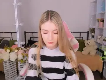 Dream_in_silk  live sex cam