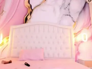 Lucy_milf_474  live sex cam