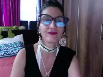 Lucyakerman1  live sex cam