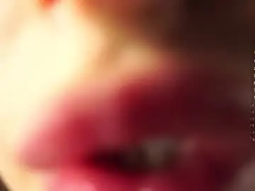 Myriambirkett  live sex cam