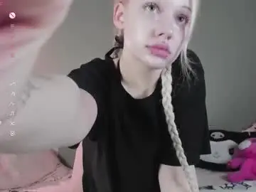 Nicole_yo  live sex cam