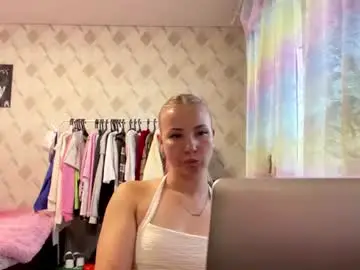 Yuriedberg  live sex cam