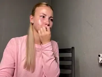 Yuriedberg  live sex cam