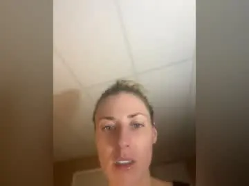 Bubblesxxx615xxx601  live sex cam