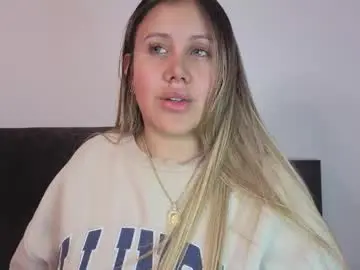 Eleecttraa_12  live sex cam