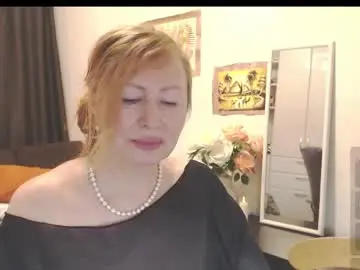 Helen_lloyd  live sex cam