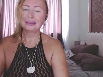 Helen_lloyd  live sex cam