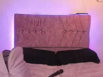 Mariana_chs  live sex cam