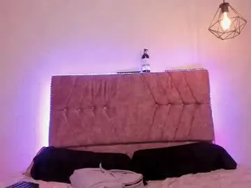 Mariana_chs  live sex cam