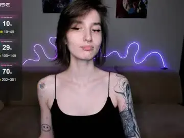 Mika_reid  live sex cam