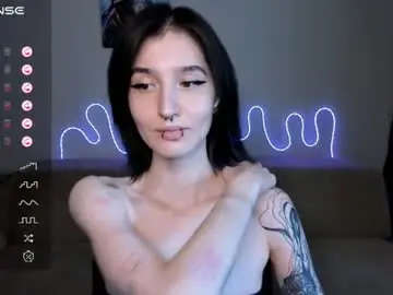 Mika_reid  live sex cam