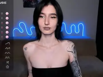 Mika_reid  live sex cam