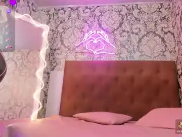 Penny_tay  live sex cam