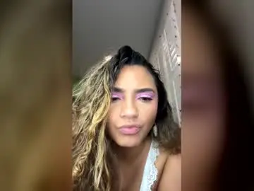 Rayofsun27  live sex cam