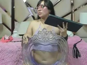 Soe_frox  live sex cam