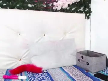 Vayolet_sexy_  live sex cam