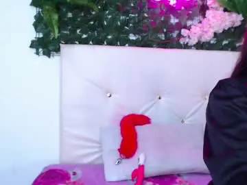 Vayolet_sexy_  live sex cam