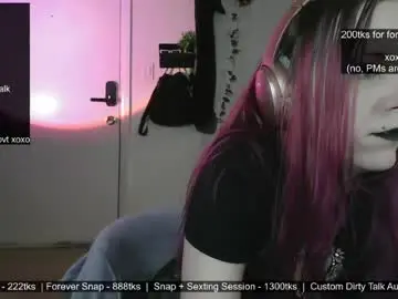 Violetoctober  live sex cam