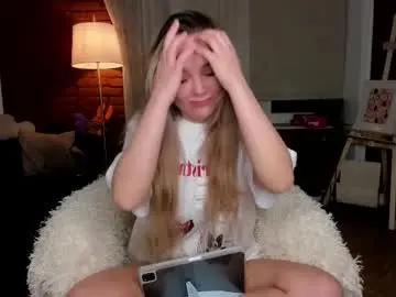 Alyssmitsu  live sex cam