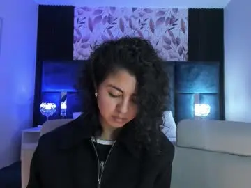 Amarettho  live sex cam