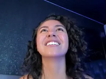 Amarettho  live sex cam